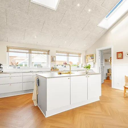 Nybygget I Vejlby Klit Sj295 *